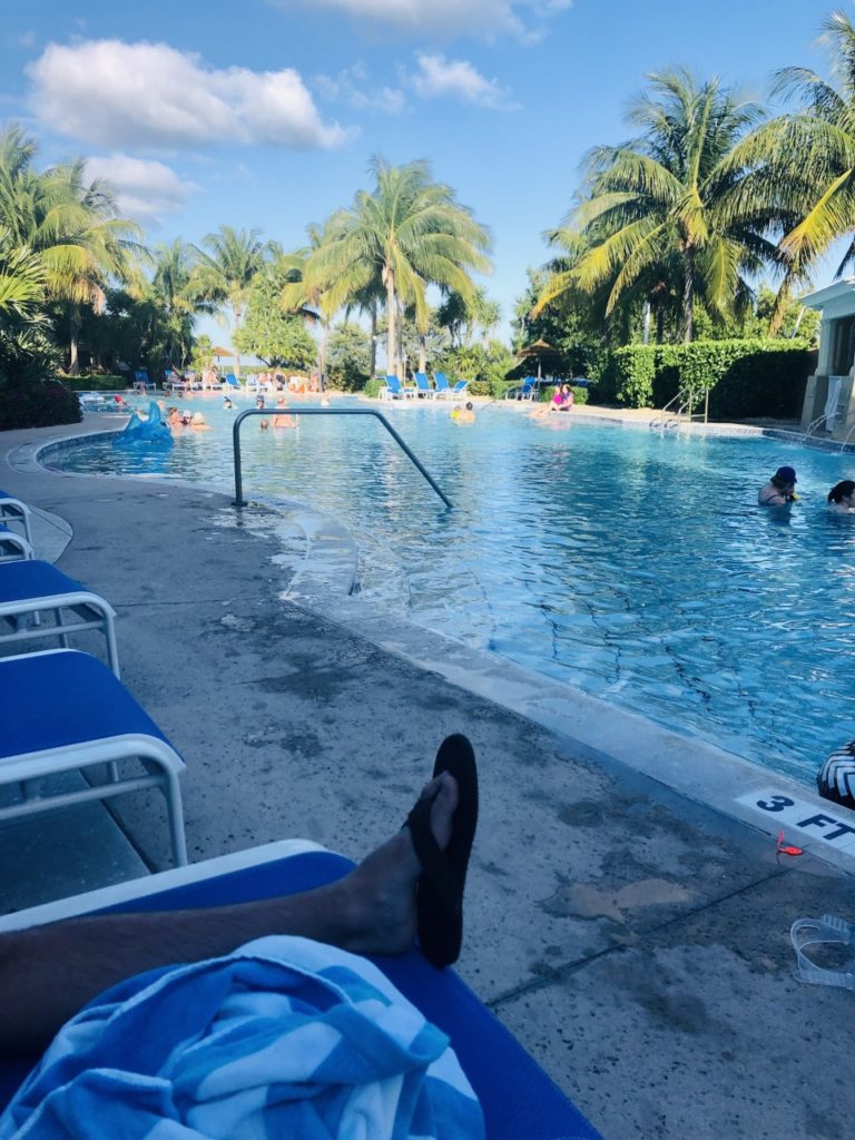 The Main Pool area at the Mariner's Club in Key Largo. (Family Guide to the {northernmost} Florida Keys)