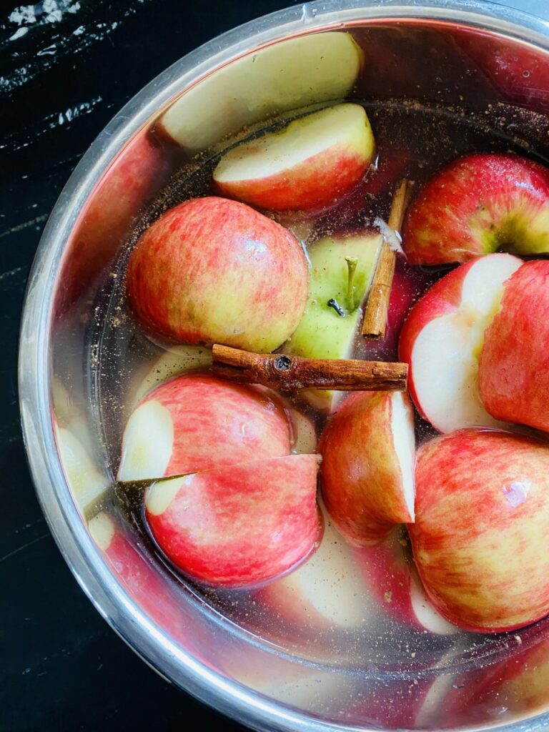 Honeycrisp apples are ready to be made into homemade apple cider in my Instant Pot. 
